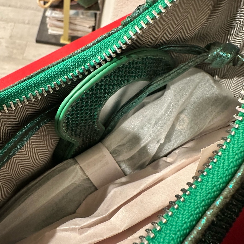 Green Women's Bag Set - Picture 5 of 7